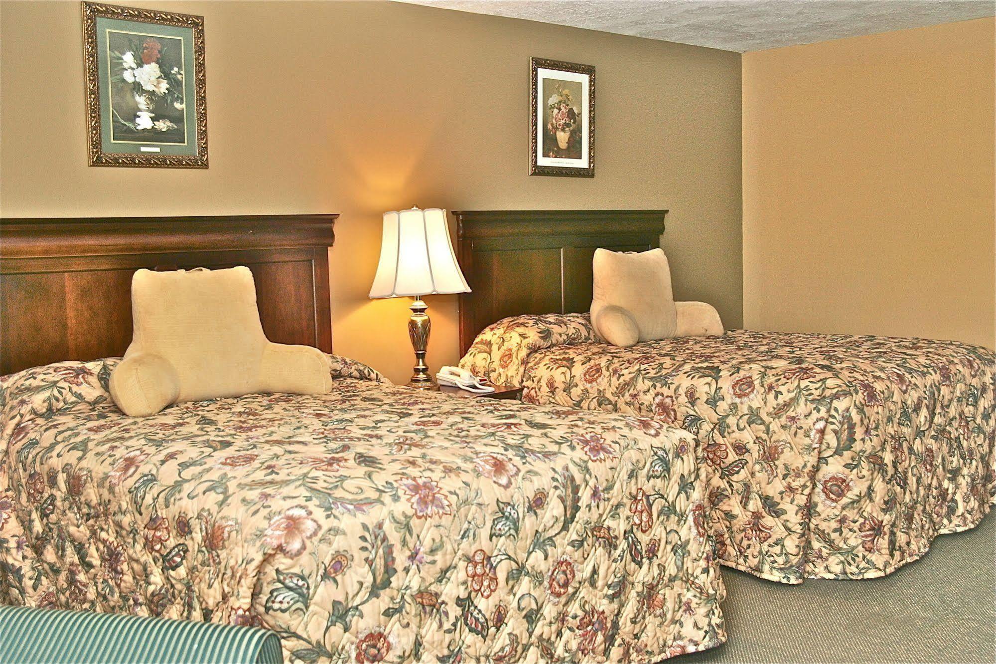 Stone Fence Resort Ogdensburg Extérieur photo